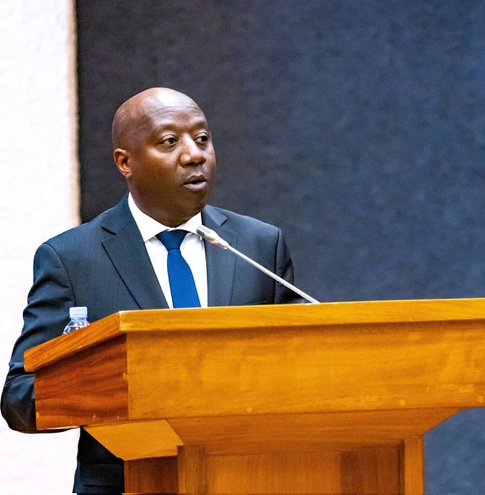 Minisitiri w'Intebe Dr. Ngirente yavuze ko Leta yongereye ibikenewe birimo ibyumba by'amashuri, intebe, ibitabo ndetse n'abarimu mu mashuri abanza