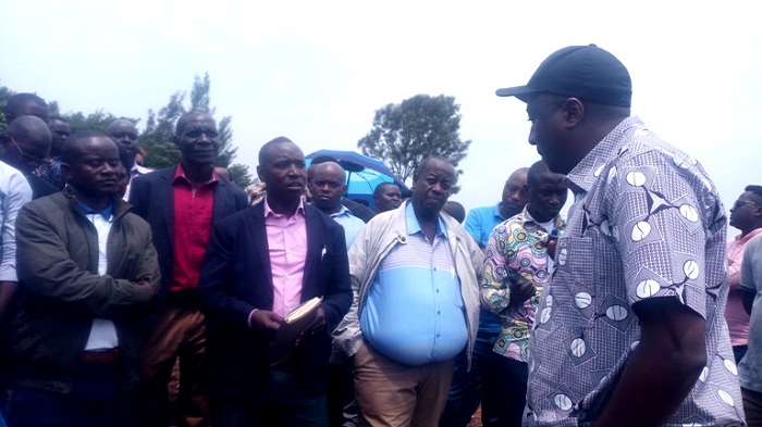 Minisitiri w'intebe, Dr, Edouard Ngirente, aganira n'abayobozi ba za koperative