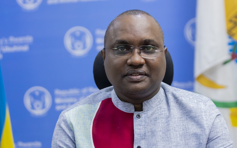 Dr. Jean Chrysostome Ngabitsinze wari Minisitiri w'Ubucuruzi n'Inganda (MINICOM) nawe yashimye Umukuru w'Igihugu wamugiriye icyizere