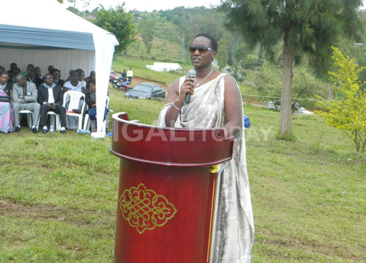 Minisitiri Uwacu avuga ko abakoze Jenoside nabo biyangaga.