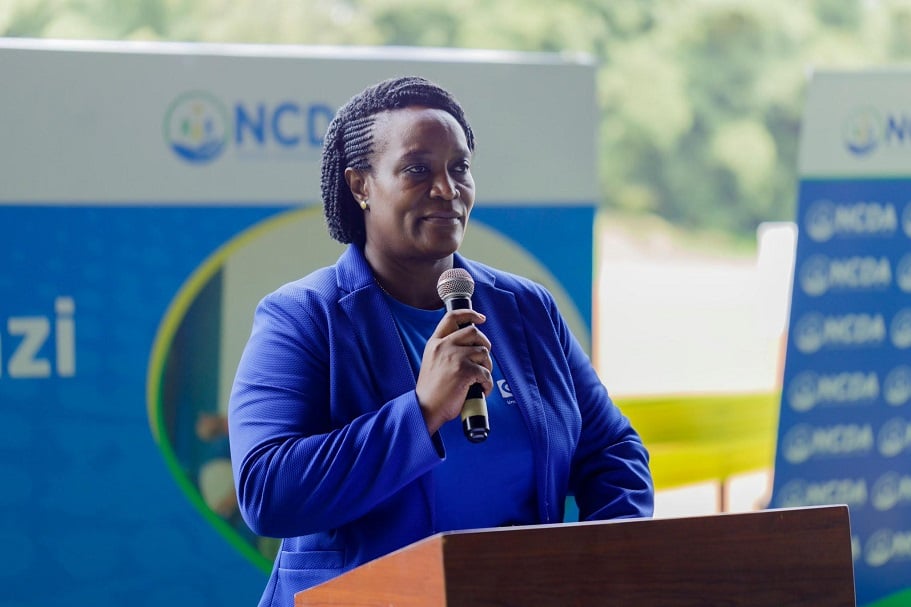Minisitiri w'Iterambere ry'Umuryango, Uwimana Consolée, avuga ko umwana w'u Rwanda ubundi atatabwaga