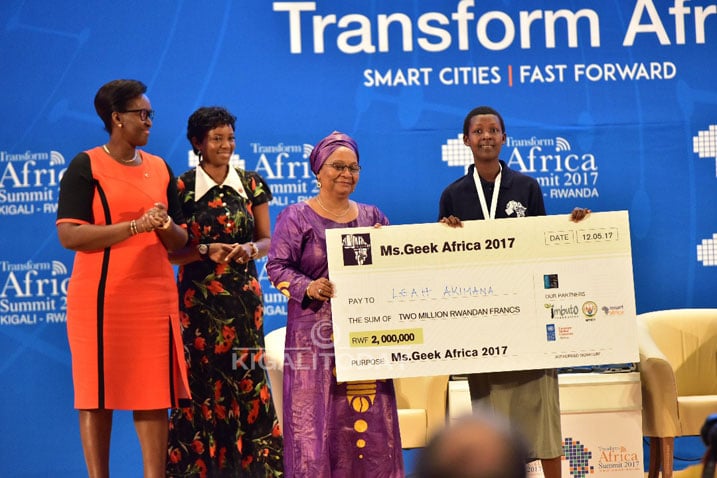 Leah yegukanye umwanya wa kabiri muri Miss Geek