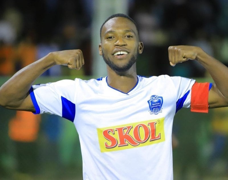 Mitima Isaac yamaze kwemeranya na Rayon Sports kongera amasezerano