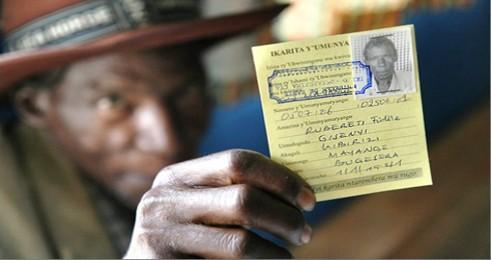 Abakuze nibo bafite amahirwe yo gukoresha mituweli zabo mu kwisuzumisha indwara z