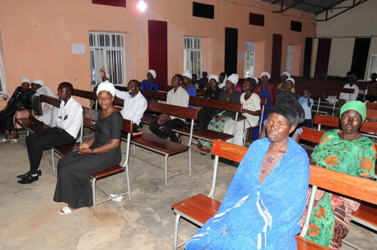 Abatishoboye bishimiye kwishyurirwa mituweli