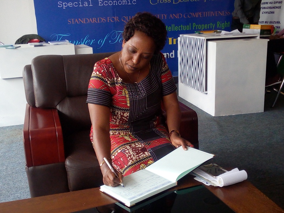 Mme Sylvie Mudidi wari uyoboye iryo tsinda