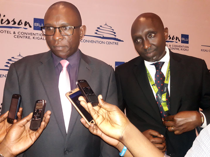 George Odhiambo, Umuyobozi w'agateganyo wa KCB Bank Rwanda atangaza ibya Mobiloan