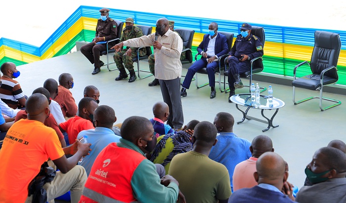 Guverineri Gasana yasabye abamotari kwirinda ibyaha