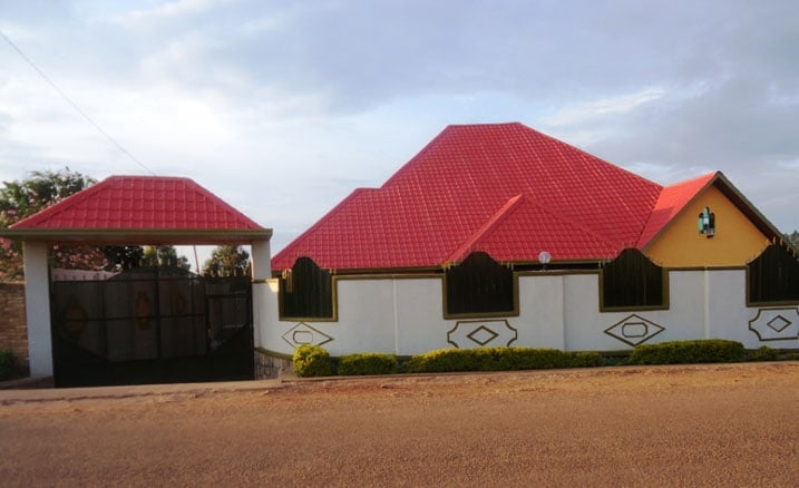 Mu Mujyi wa Gicumbi uhasanga inzu nziza kandi zikomeye nk'iyi.