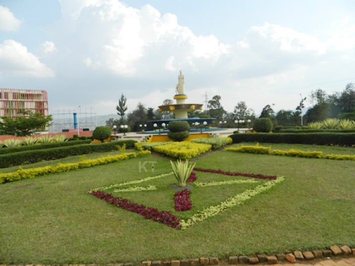 Mu busitani bwo ku Kimihurura hakunze no gufatirwa amafoto menshi. 