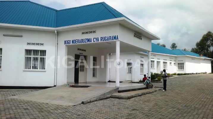 Mu gihe cy'imvura iki kigo nderabuzima kibasirwa n'umwuzure kubera amazi ava mu birunga