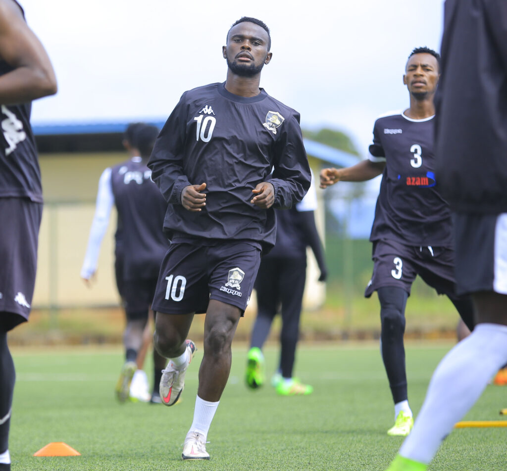 Mu gihe umutoza yamugirira icyizere APR FC irakina uyu mukino yagaruye kapiteni wayo Manishimwe Djabel wari umaze ukwezi mu bihano