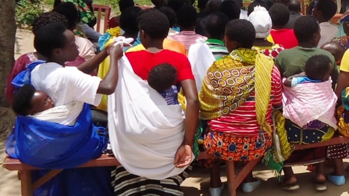 Mu karere ka Burera bamwe mu bakobwa ngo bashaka abagabo bakiri bato kubera ubukene.