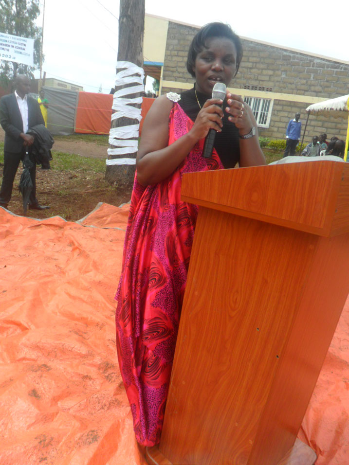 Mu butumwa Perezida Kagame yatumye Minisitiri harimo n'imodoka ya FUSO.