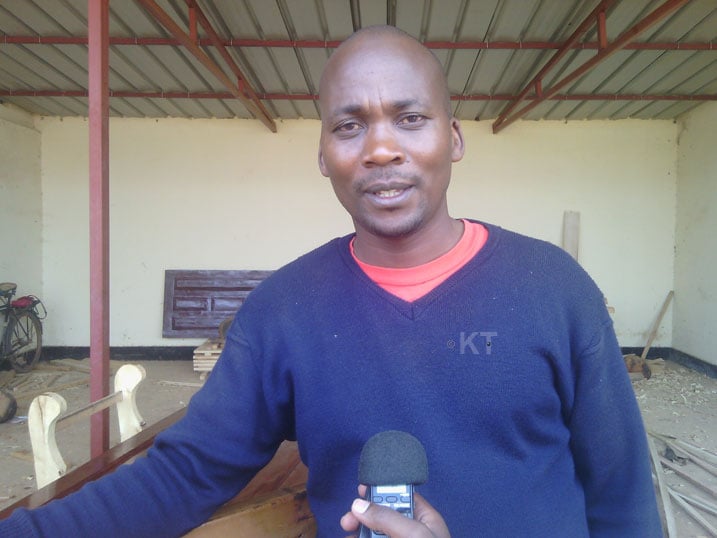 Mugabonake avuga ko bafite imashini ariko zikaba zidakora kubera ikibazo cy'umuriro muke.