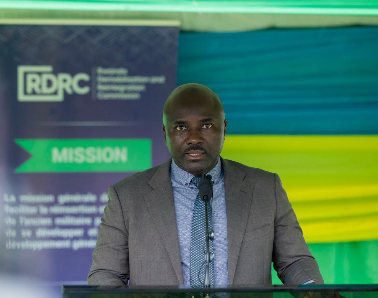 Guverineri Mugabowagahunde yasabye abasubijwe mu buzima busanzwe kurangwa n'imyitwarire myiza