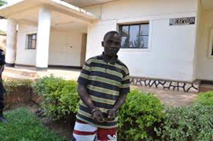 Uyu musore witwa Mugema Jacques yiyemerera ko ari we wiyitaga Gen. Kabarebe akoresheje Facebook kugira bo abone amafaranga.