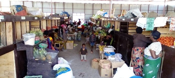 Mu isoko ry'imboga n'imbuto harisanzuye ku buryo hari n'aho abashya bazajya