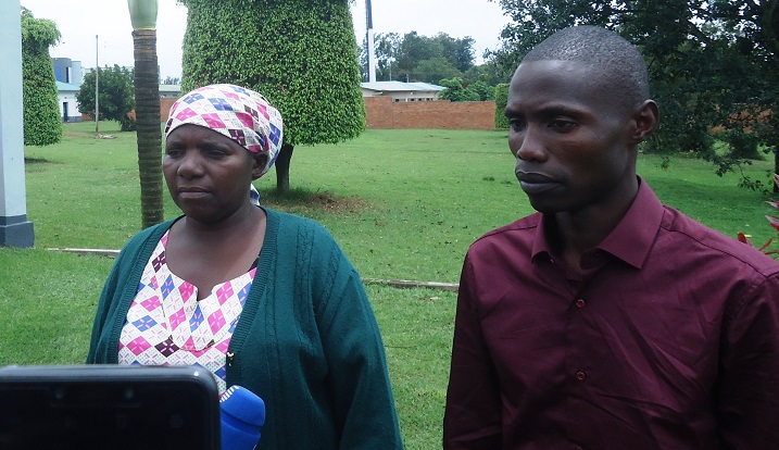 Muhawenimana na nyina Mukanyarwaya barashinja Uganda na RNC kubashimutira umuntu no kubambura imitungo