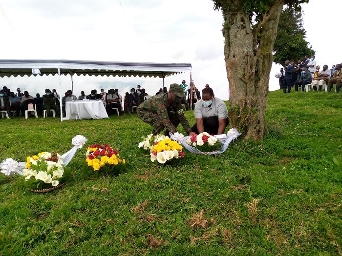 Bashyize indabo ahiciwe Abatutsi ku musozi wa Muhungwe