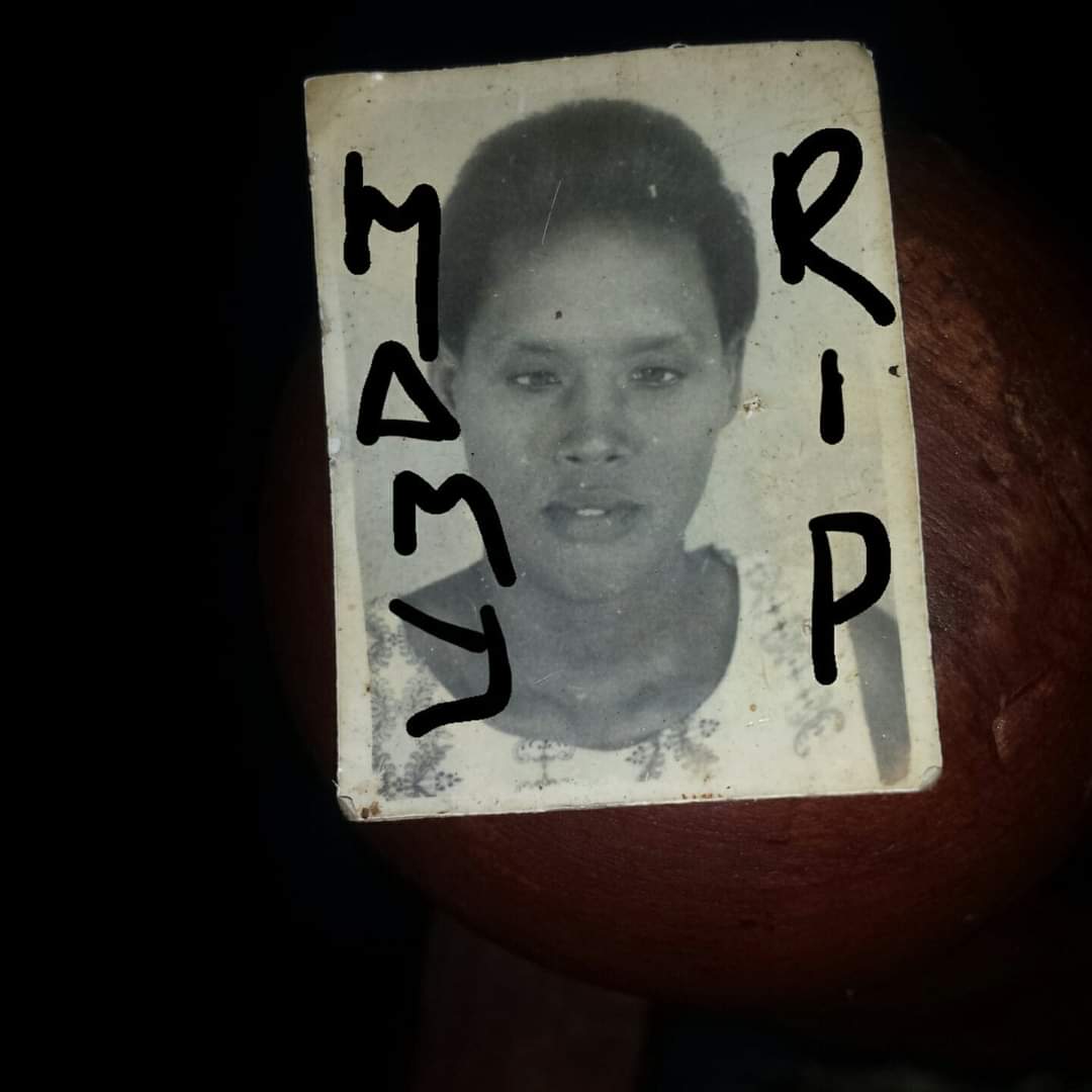 Uyu ni Mukamuhizi Laurence nyina wa Muhizi