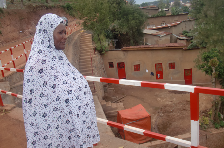 Mukashyaka Aisha ngo yishimira ko bamukoreye inzira imugeza ku nzu ye
