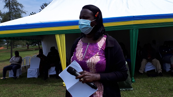 Mukeshimana Jeannette arasaba umuryango nyarwanda kwita ku burere bw'abana aho kubiharira Leta