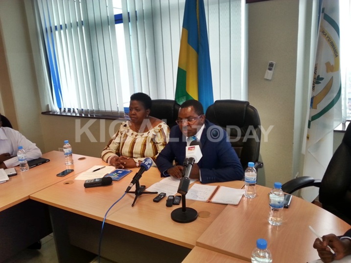 Munyeshyaka Vincent na Fatuma Ndangiza mu kiganiro n
