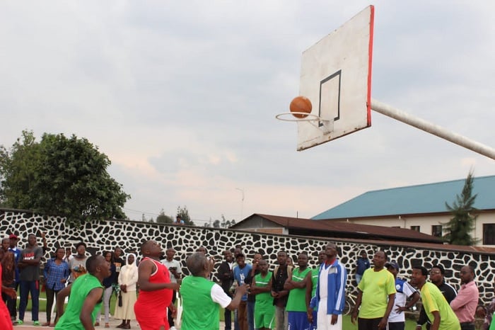 Ikipe ya Basketball y'akarere ntiyoroheye iy'abapadiri