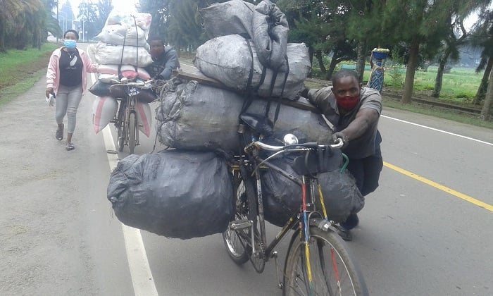 Abanyonzi bayobotse iyo gutwara ibicuruzwa biribwa n'ibindi byifashishwa mu guteka