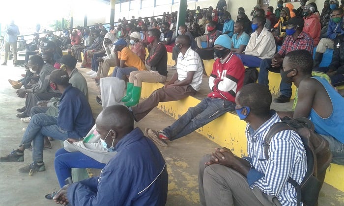 Abasaga 150 baraye muri Stade Ubworoherane nyuma yo kurenga ku mabwirizwa yo kwirinda COVID-19