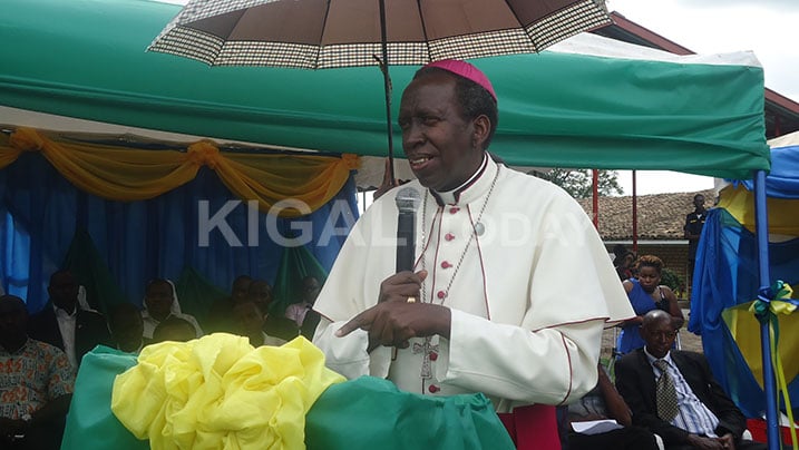 Musenyeri Mbonyintege yashimye uruhare ibikorwa bya Padiri Fraipont byagize mu guteza imbere imibereho myiza y'abafite ubumuga. 