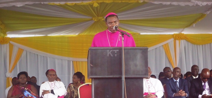 Musenyeri mushya wa Diyozeze ya Nyundo, Anaclet Mwumvaneza, ngo azashyigikira igitekerezo cyo gushinga Diyoseze ya Kibuye. 