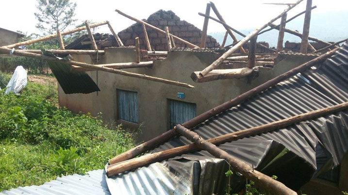 Inyubako 39 zasenywe n'imvura ivanze n'umuyaga.