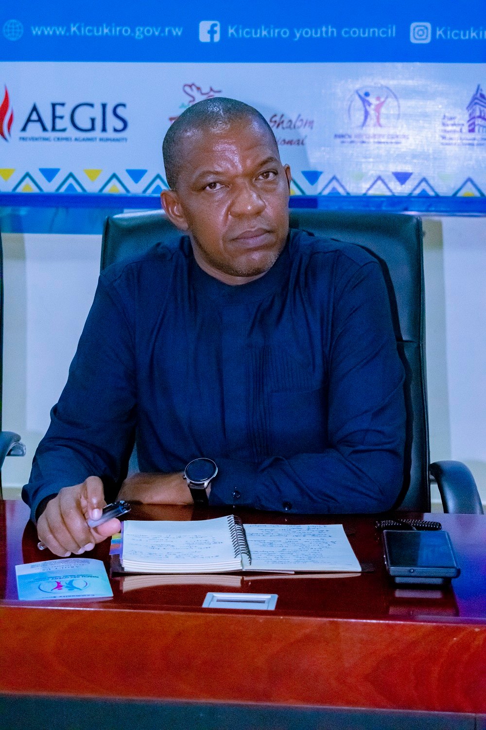 Umuyobozi Nshingwabikorwa w'Akarere ka Kicukiro, Mutsinzi Antoine, asaba urubyiruko kureka ubunebwe no kudasuzugura akazi, ahubwo bakabyaza umusaruro amahirwe Igihugu kibaha