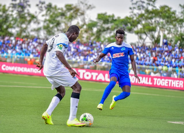 Mutsinzi Ange ni umwe mu bakinnyi bafatiye runini ikipe ya Rayon Sports mu mwaka w'imikino ushize