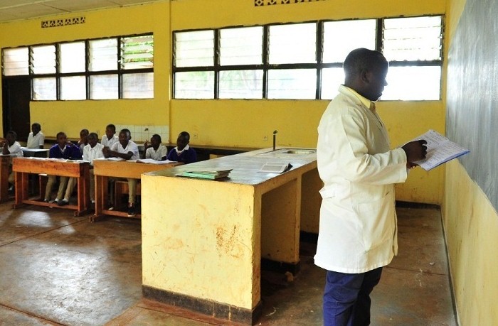 Abarimu bigisha mu mashuri yigenga bifuza ko na bo Leta yazabafasha kwiga kaminuza