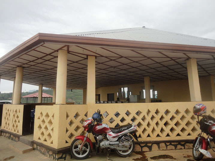 N'ubwo nta bwiherero ntibibuza kantine gukora.