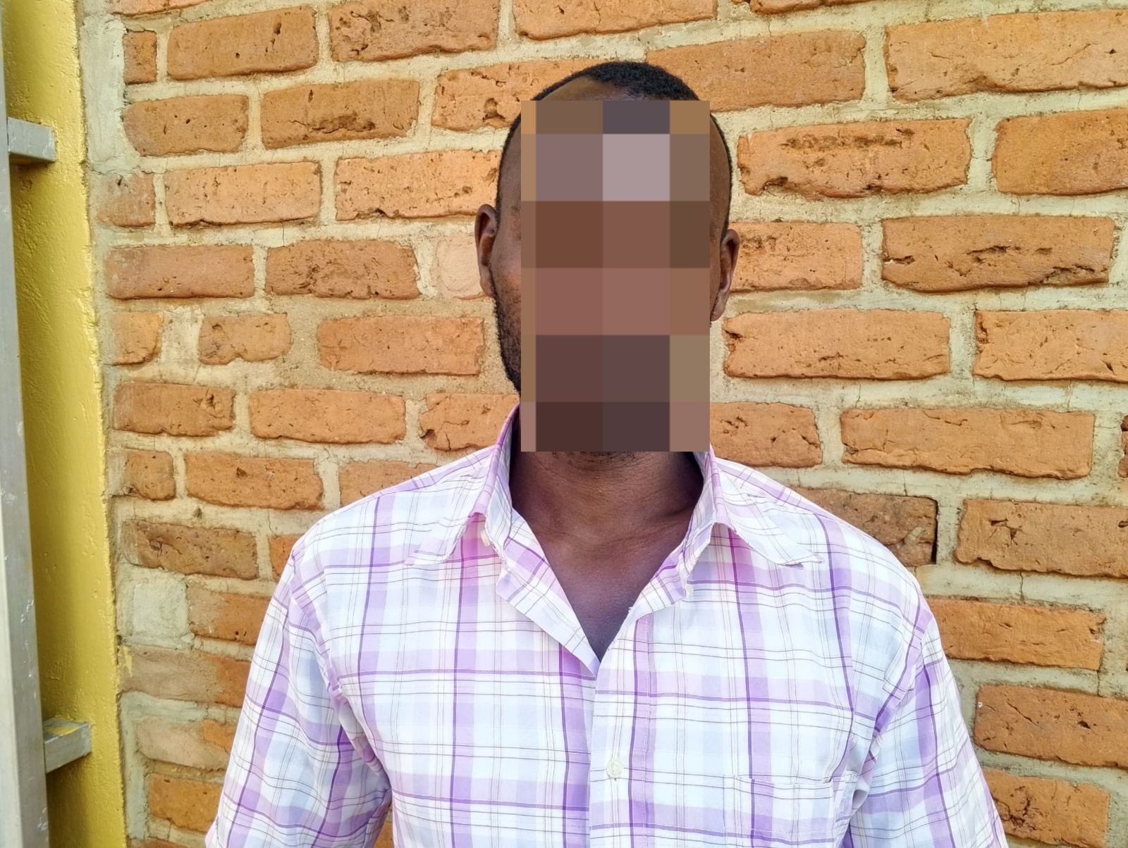 Uyu mugabo avuga ko iyo yatahaga yabaga ameze nk