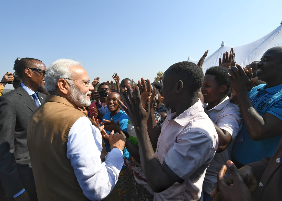 Minisitiri Narendra yanyuzwe n'umwanya muto yamaze mu Karere ka Bugesera