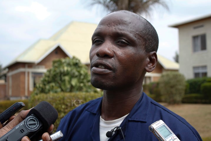 Ndinkabandi avuga ko abana b'ababarwanira FDLR babuzwa kwiga ab'abayobozi bayo bakiga