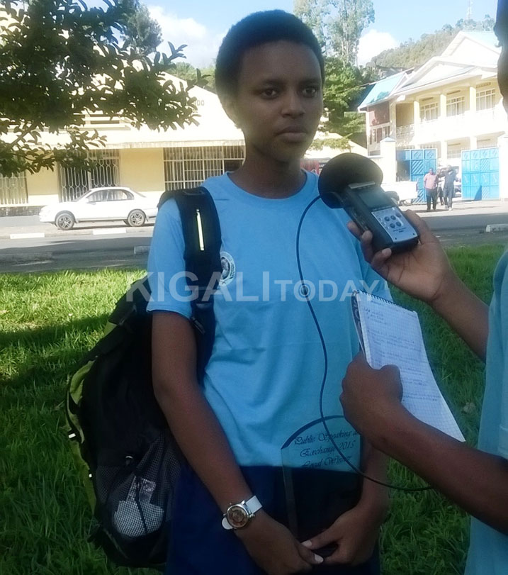 Ngoga avuga ko bidakwiye ko abantu bakoresha uburyo bwo kwangiza mu kugaragza ibitekerezo n'ibyifuzo.
