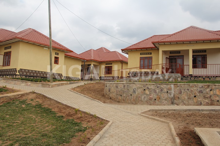 Ni inzu nziza zijyanye n'iterambere u Rwanda rurimo.