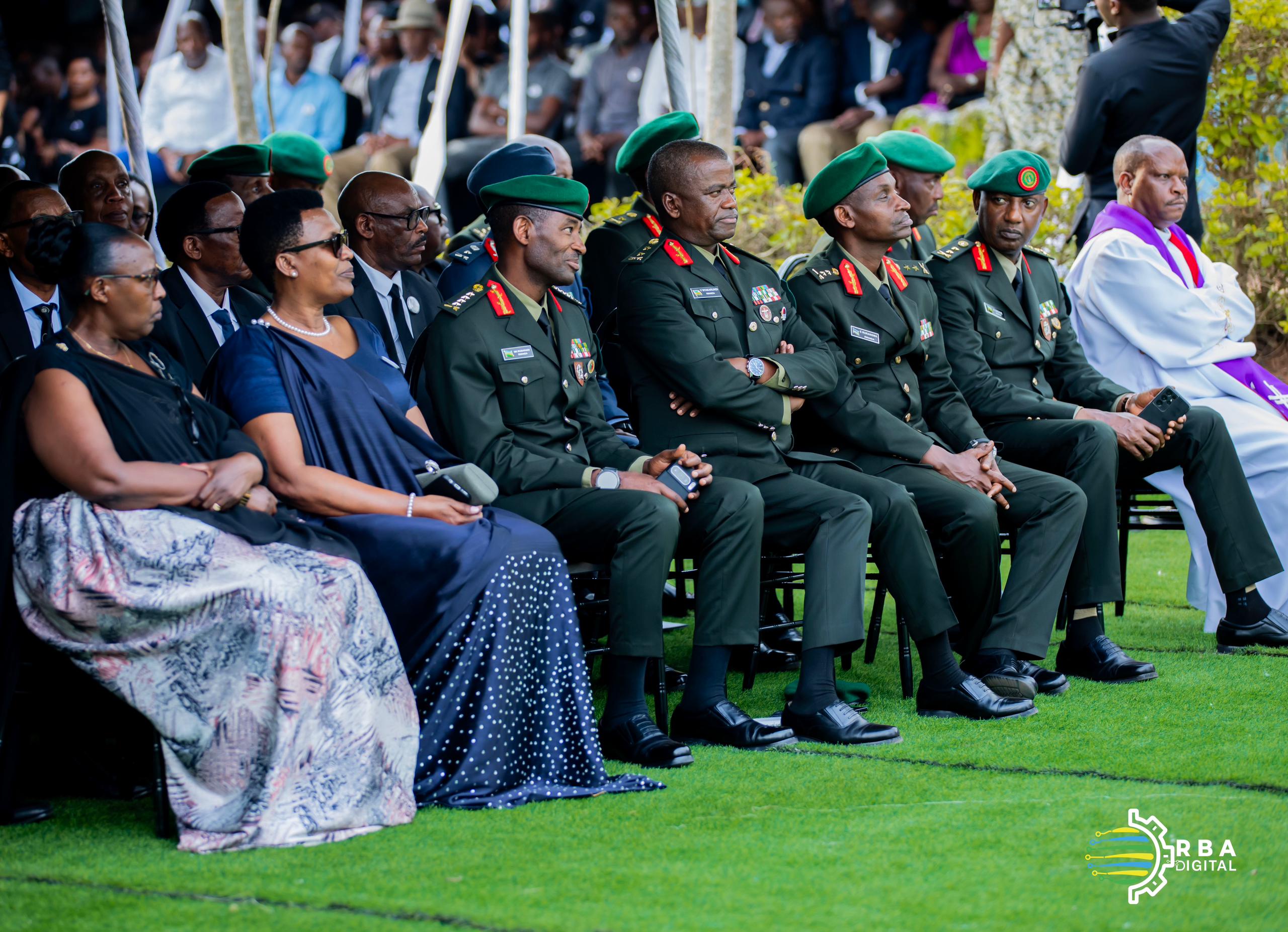 Ni umuhango witabiriwe n'abo mu muryango we n'inshuti, Umugaba w'Ingabo z'u Rwanda, Gen Mubarakh Muganga, abayobozi mu nzego nkuru z'Igihugu n'abandi