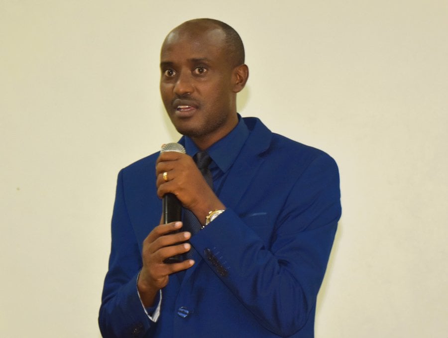  Niragire Theophile, yari umuyobozi w'Akarere wungirije ushinzwe iterambere ry'ubukungu