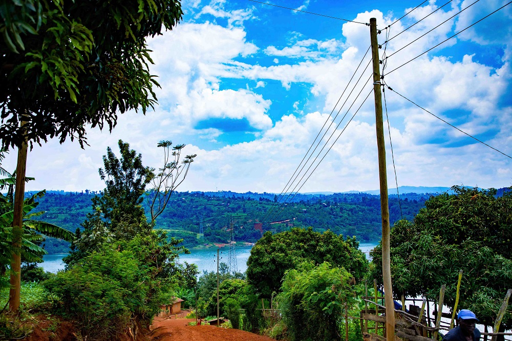 Insinga zagejeje amashanyarazi ku kirwa cya Nkombo