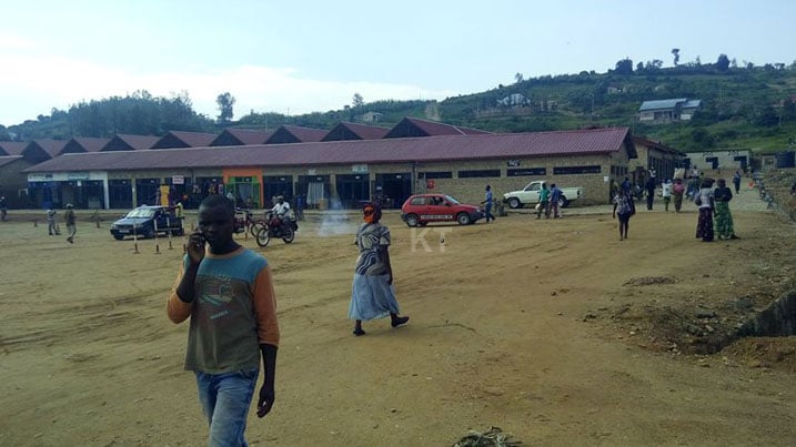 Isoko rya Nkoto ryimuriwe mu rya Bishenyi ryari rimaze amezi 4 ryarabuze abarirema. 