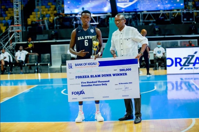 Nkundwa Thierry ni we wateye Dunk kurusha abandi