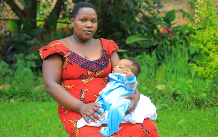 Noah Anterhope Nziza ubu afite amezi atandatu, kandi indwara ye yagaragaye amaze ibyumweru bitatu