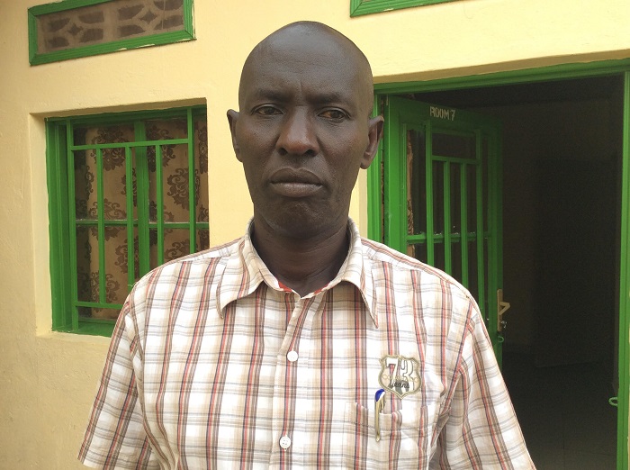 Ntidendereza watabawe na Ntamfurayishyari mu 1992 ubwo yari afungiye mu Kigo cya Gako bamushinja gutega mine imodoka y'Umumajoro